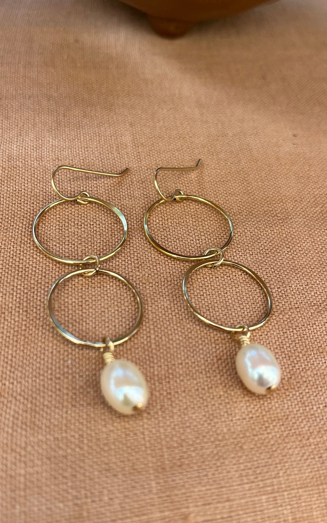 BIG PEARL EARRINGS