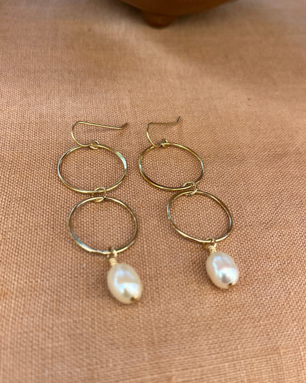 BIG PEARL EARRINGS