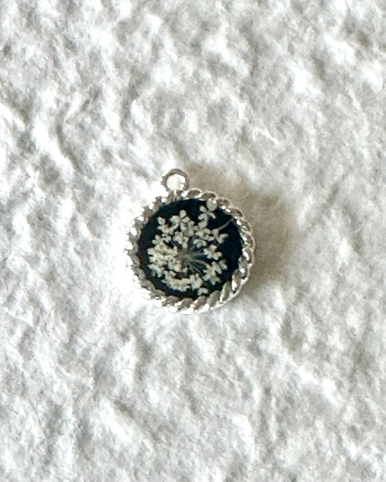 Floral Rope Bezel Necklace