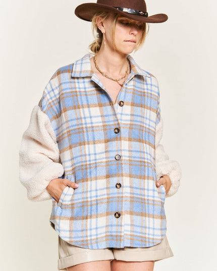 Multi plaid fuzzy sleeve jacket PLUS JJO1023P