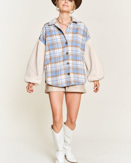 Multi plaid fuzzy sleeve jacket PLUS JJO1023P