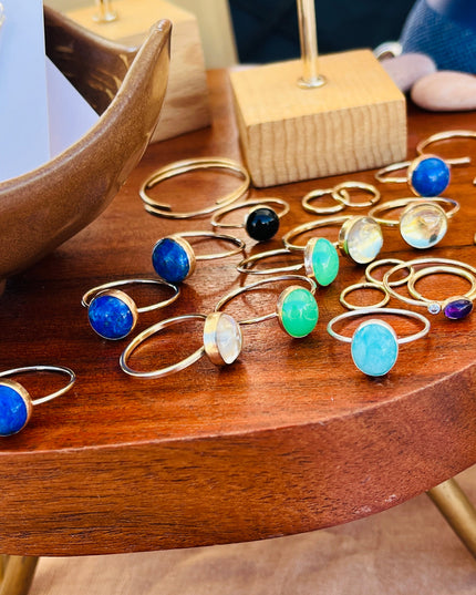 RAINBOW MOONSTONE LUZ RING