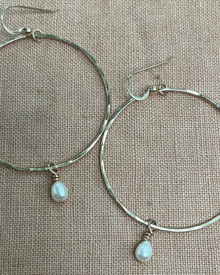 TINY PEARL HOOP EARRINGS