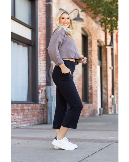 Ready to Ship | The Delilah - Kick Flare Leggings with Pockets