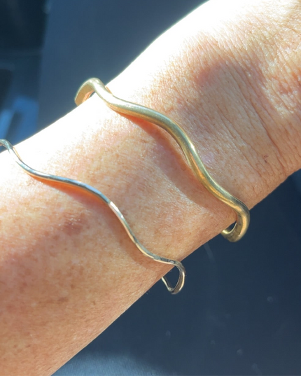 BIG WAVE BANGLE BRACELET