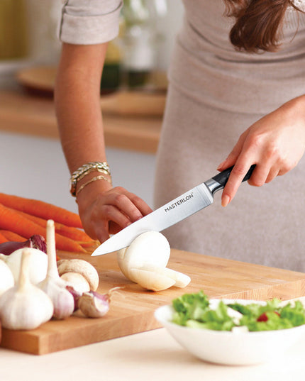 MASTERPAN Slicer Knife With Stainless Steel blade & Cover, 8" (20cm)