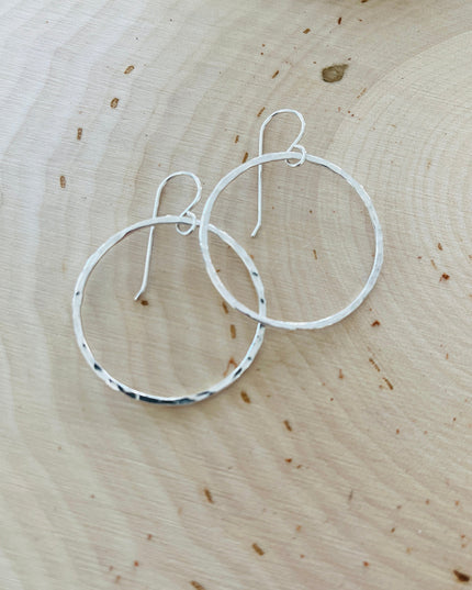 SKINNY SMALL BEACH HOOPS