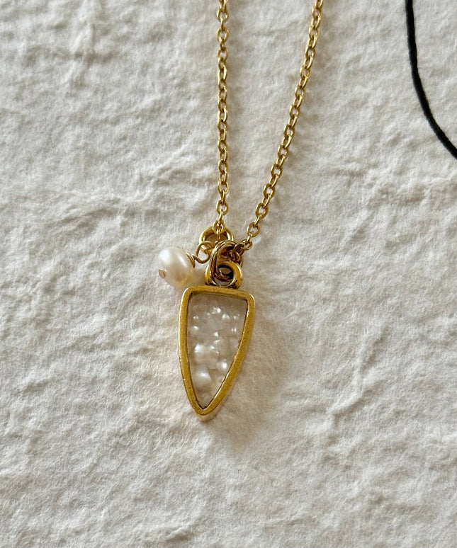 Arrowhead Crushed Pearl Necklace
