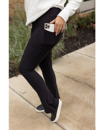 Ready to Ship | The Fiona - Black Flare Leggings WITH POCKETS