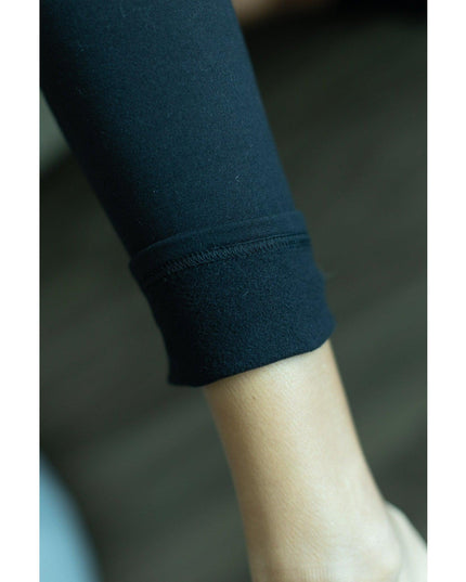 Ready to Ship | The Lilla -   Black FLEECE Full Length Leggings with Pockets