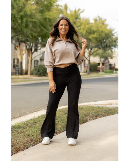 Ready to Ship | The Liz - Crossover Bootcut Leggings with Pockets