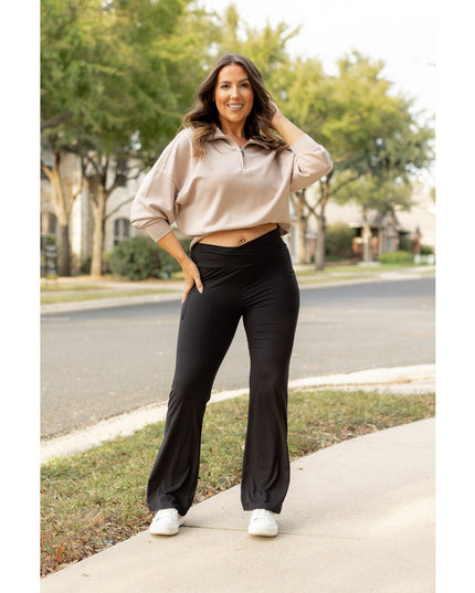 Ready to Ship | The Liz - Crossover Bootcut Leggings with Pockets