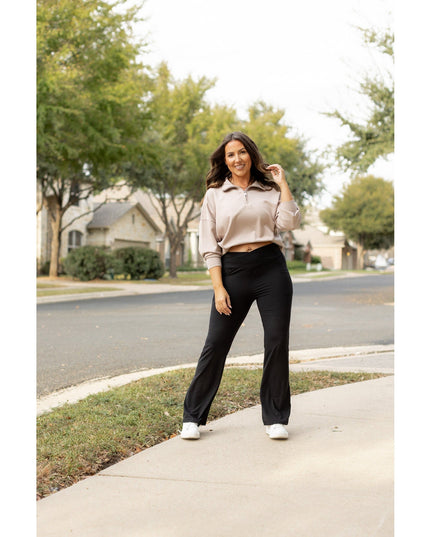 Ready to Ship | The Liz - Crossover Bootcut Leggings with Pockets