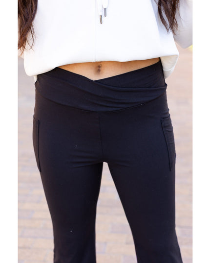 Ready to Ship | The Liz - Crossover Bootcut Leggings with Pockets
