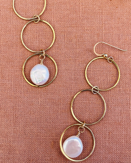 SAIL COIN PEARL EARRINGS