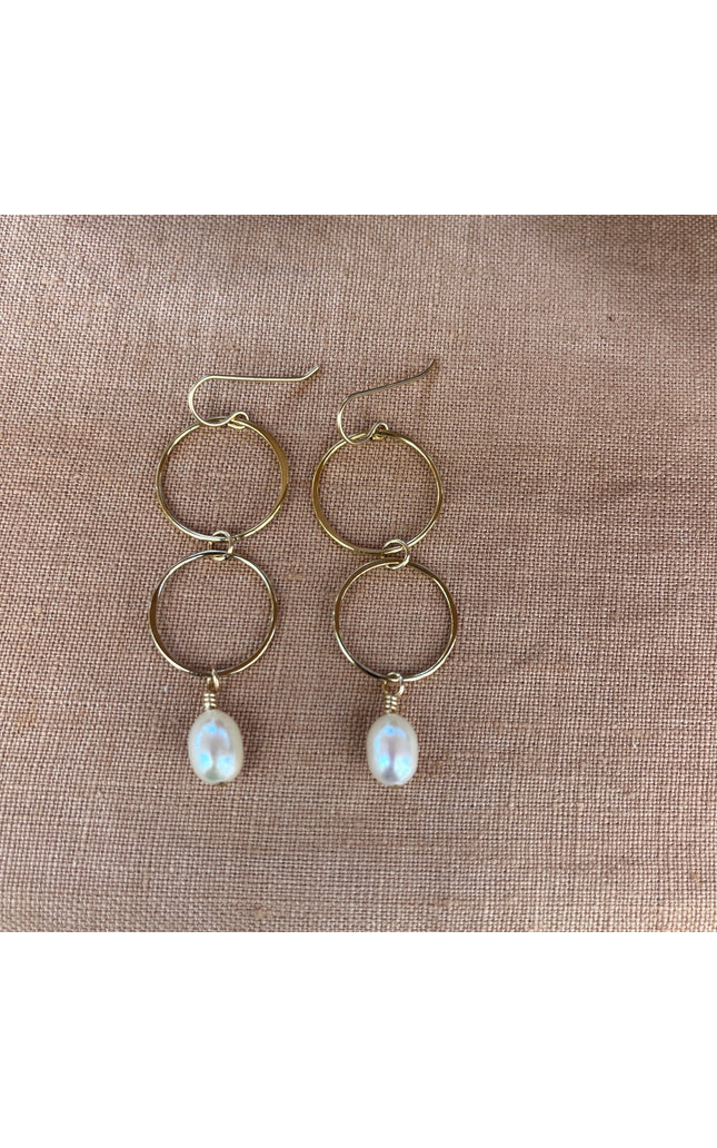 BIG PEARL EARRINGS