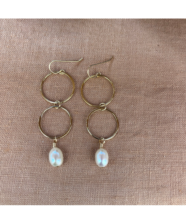 BIG PEARL EARRINGS