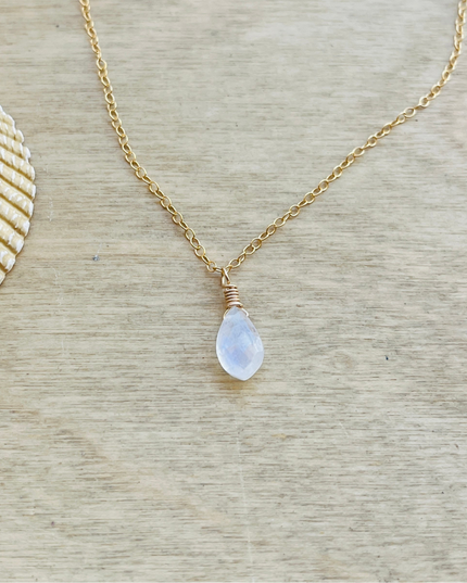 RAINBOW MOONSTONE GEM NECKLACE