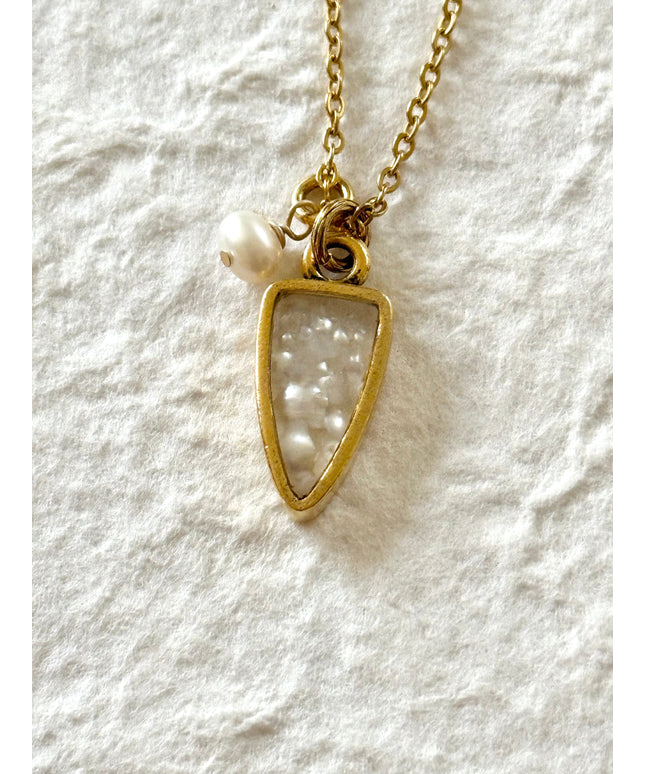Arrowhead Crushed Pearl Necklace