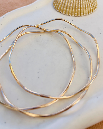 BIG WAVE BANGLE BRACELET