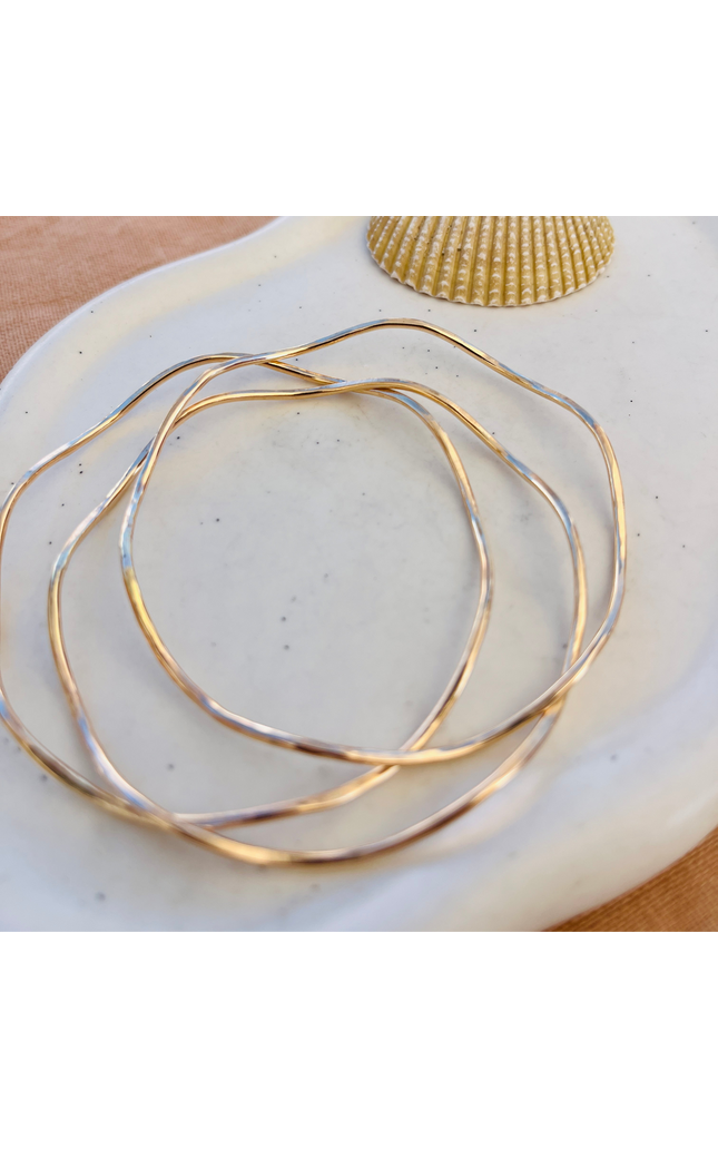 BIG WAVE BANGLE BRACELET