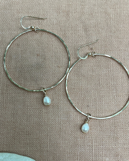 TINY PEARL HOOP EARRINGS
