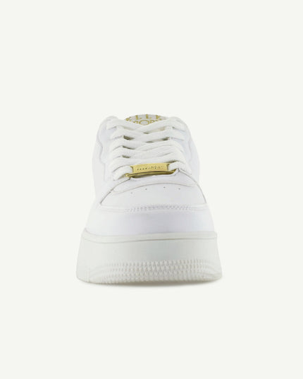 THE METRO: PLATFORM COURT SHOE - WHITE