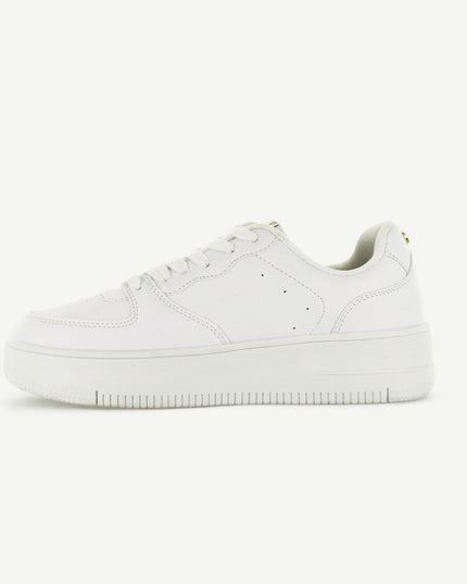 THE METRO: PLATFORM COURT SHOE - WHITE