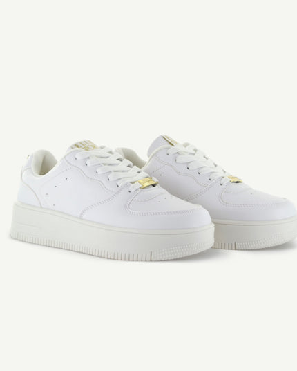THE METRO: PLATFORM COURT SHOE - WHITE
