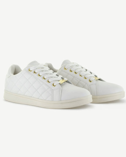 VOLTAIRE: QUILTED COURT SHOE - WHITE