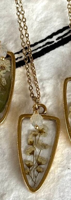 Floral Arrowhead Statement Gold Necklace