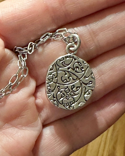 Floral Crest Necklace