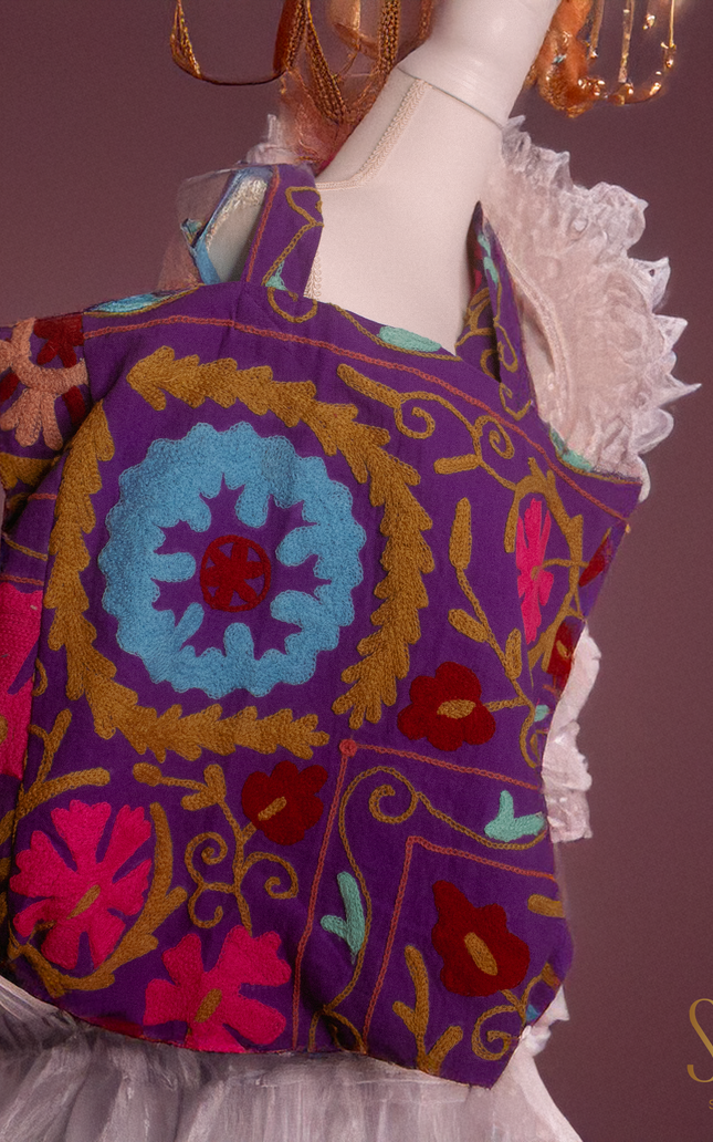 Sagitario Suzani Tote Bag