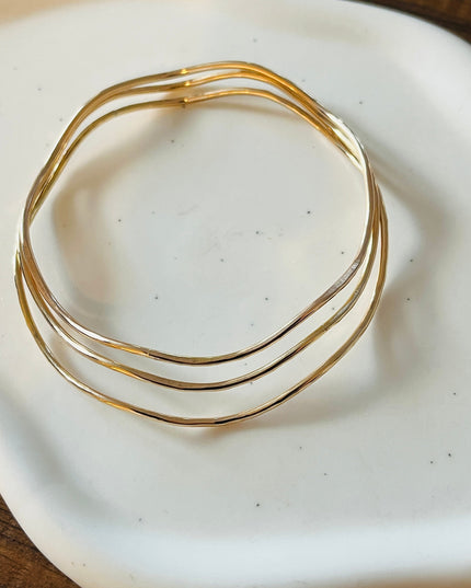 BIG WAVE BANGLE BRACELET