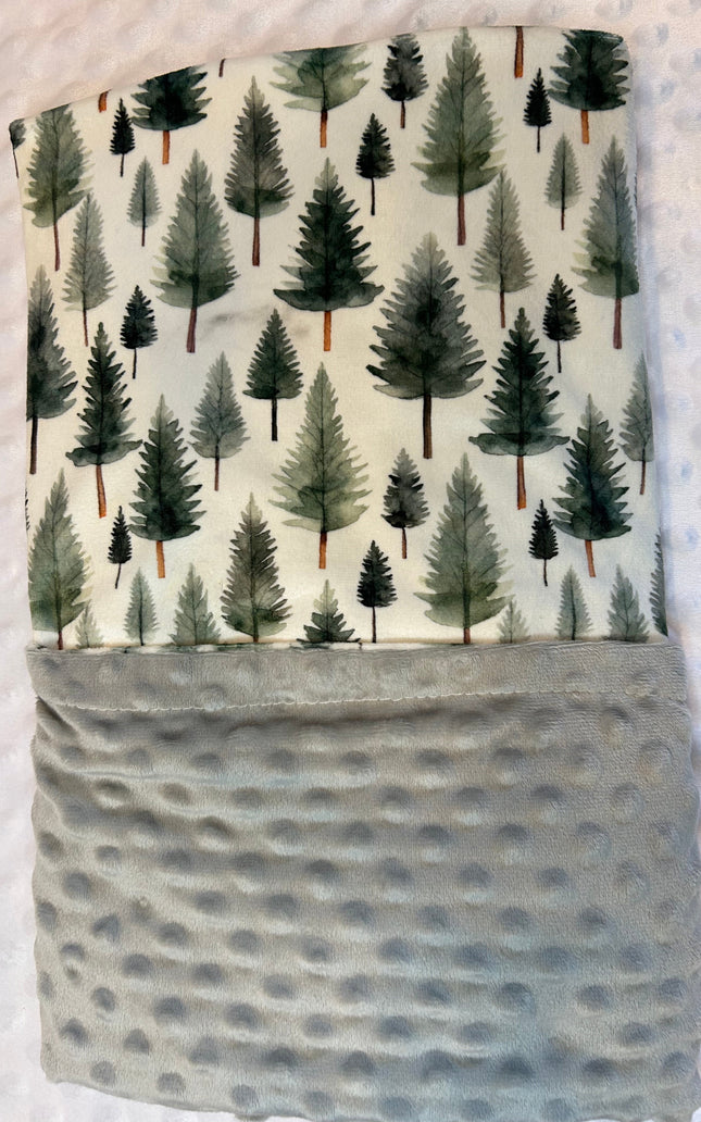 Woodland Whispers Minky Blanket – Ultra-Soft Forest-Inspired Comfort