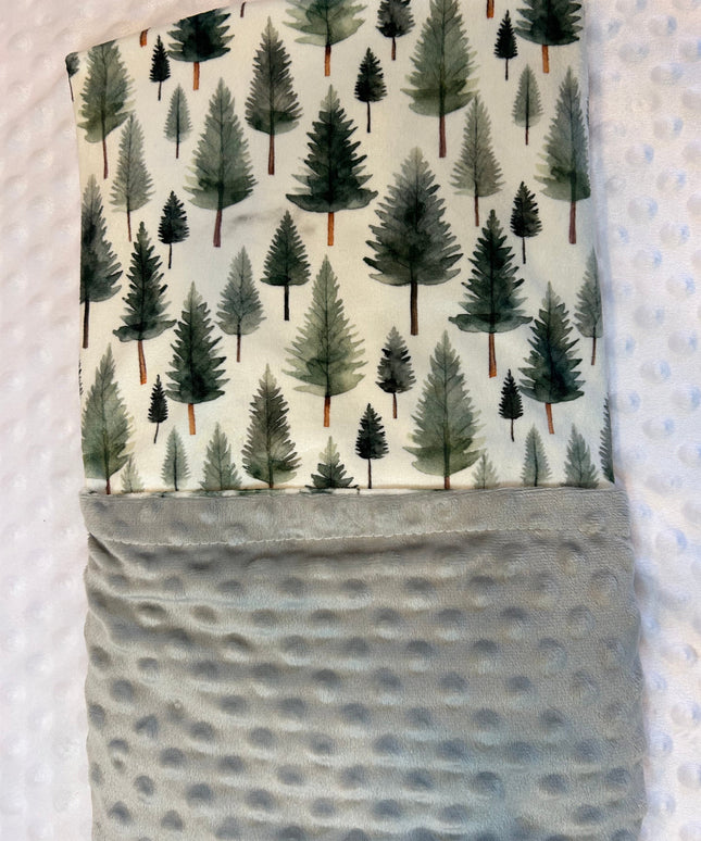 Woodland Whispers Minky Blanket – Ultra-Soft Forest-Inspired Comfort