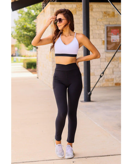 Ready to Ship | The Chloe - Crossover BLACK Pocket 7/8th Ankle Length Leggings