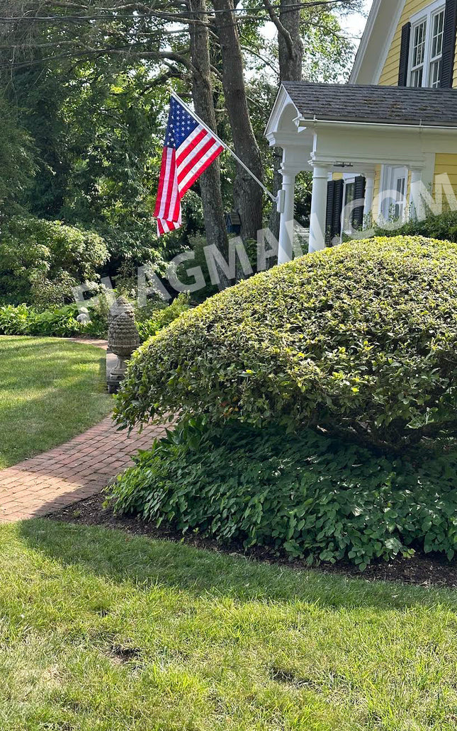 Non Tangle Flagpole Kit w/ Flag, Adjustable Bracket & Aluminum Pole