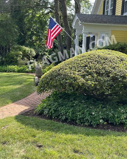 Non Tangle Flagpole Kit w/ Flag, Adjustable Bracket & Aluminum Pole