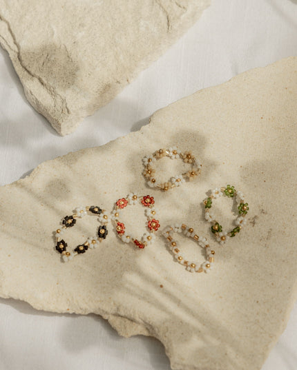 Flora Beaded Necklace and Ring Set