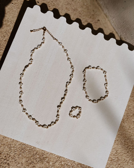 Freshwater Pearl and Flower Beaded Bracelet