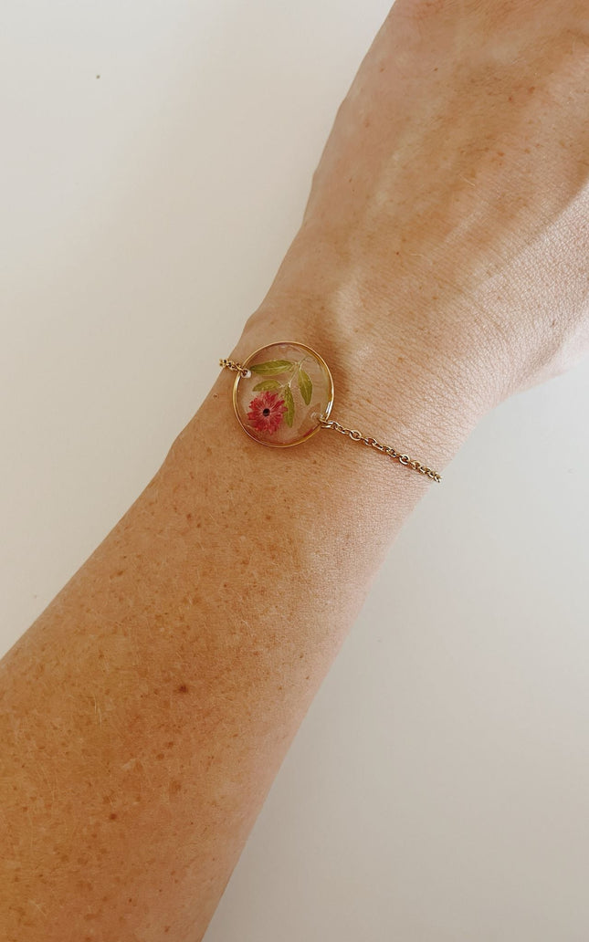 Wildflower Gold Bracelet Large Pendant