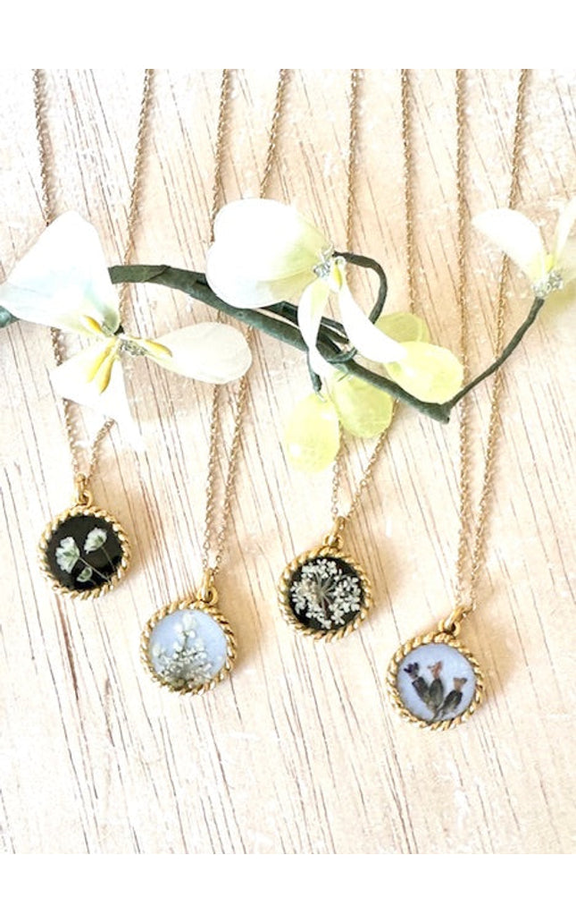 Floral Rope Bezel Necklace